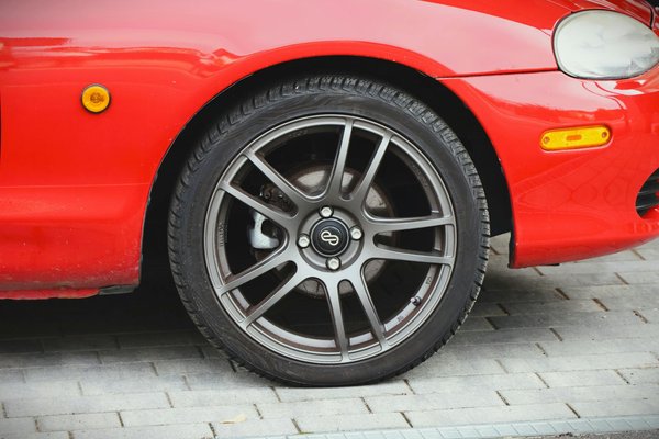 What are the most common misconceptions about hybrid vehicles in the UK?